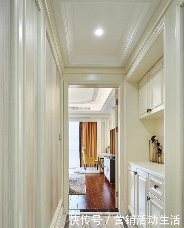 玄关柜|入户没人放鞋柜了，太不实用！不如学着设计一排柜，一进门贼漂亮！