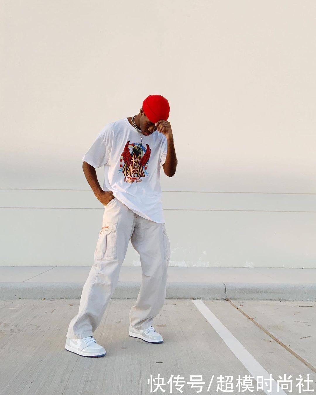 时尚模特|黑人时尚模特走红网络，复古时尚风引人注目，还获评最佳着装奖