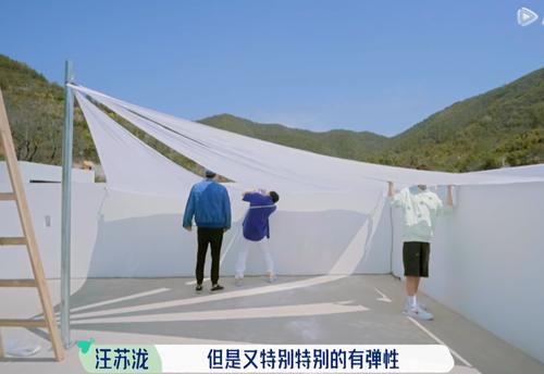 格局|汪苏泷的社交能力有多强？面对张翰好友，见面第一句话格局就不一般