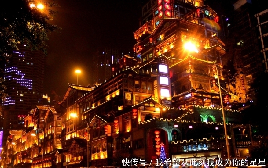 中年|国内唯一的3D立体“空中之城”,导航都无能为力,却备受游客青睐