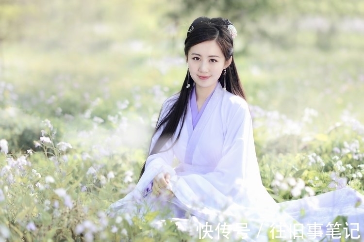 七绝$淡对红尘人与事,何嗔岁月落霜华;绝句随吟,浮生怎可四时嘉?