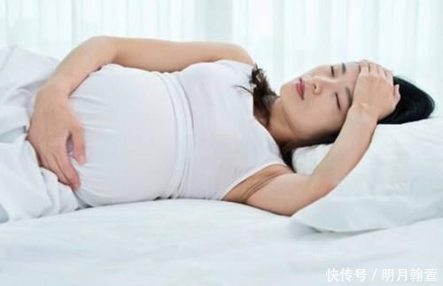 丈夫|孕妈妈怀孕3个月,痛苦的走不了路,丈夫无奈送医检查,结果大喜