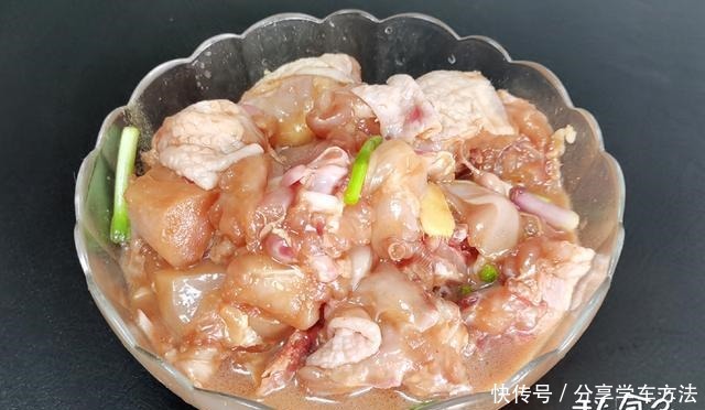 冬天“鸡肉”这样做真香，肉嫩汤鲜、营养美味，应季而食温暖过冬