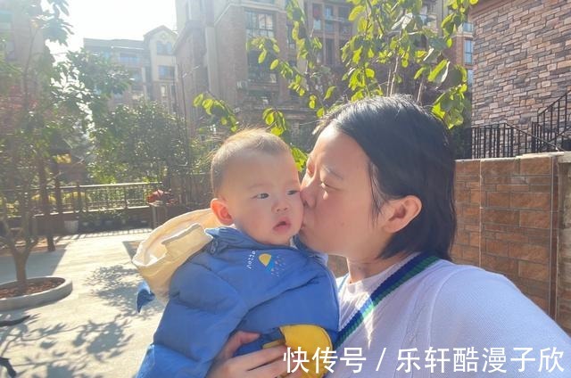 奥运冠军|有爱!国羽多位奥运冠军罕见同框,李雪芮抱着爱女亮相笑容满面