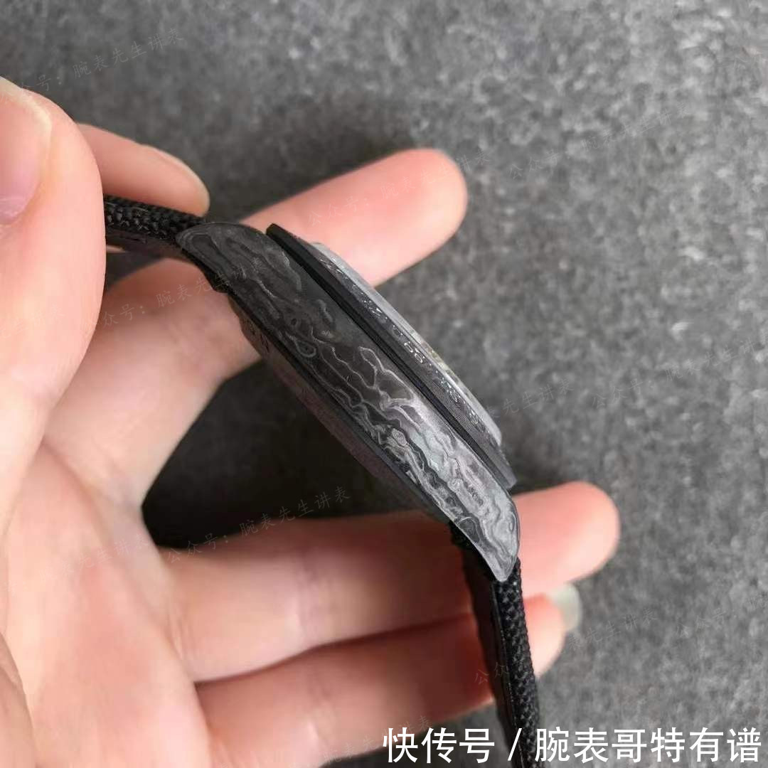 花最少的钱把玩Diw“碳纤维”腕表!劳力士碳纤维宇宙计时迪通拿