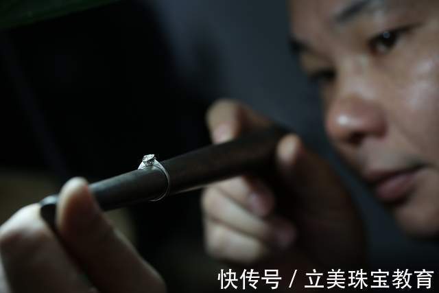 戒托|戒指想要改大或者改小可以去哪里进行珠宝维修修改?