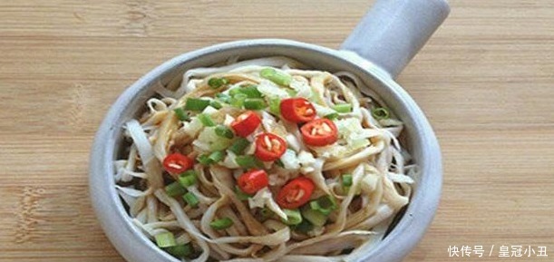 如果家里有老人和孩子，一定要学会这道菜，既降血脂又增强免疫力！