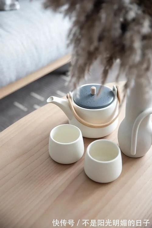 loft|头次见24㎡的loft公寓，居然拥有两间卧室！在大城市有个家，佩服