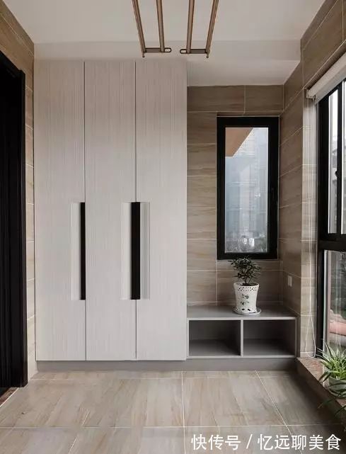 收纳|现在流行阳台打一面柜!实用不占地,全小区都跟着学,好处太多了