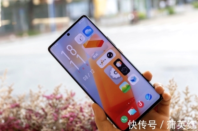 华为p50pro|这3款手机几乎“零差评”，价格覆盖中高端两档，闭眼买就行