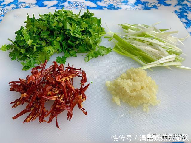 辣椒|凉拌豆皮怎么做好吃教你农家开胃下饭吃法,端上桌能多喝两杯酒