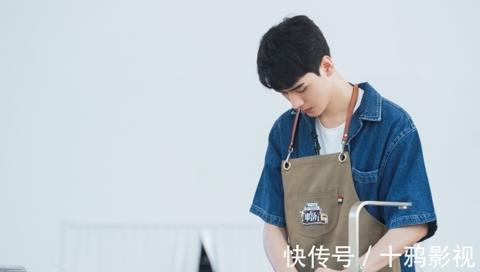 丁真|《中餐厅5》好尴尬!6个明星4个不会做饭,姚安娜说小葱是韭菜