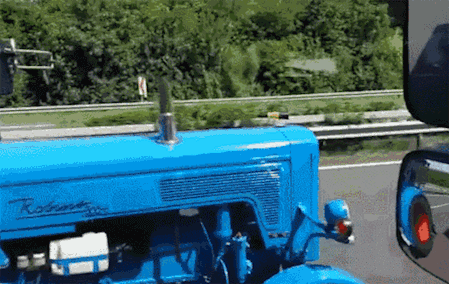 |搞笑GIF图:是时候该减肥了,不要再迷了你现在已经撞南墙了