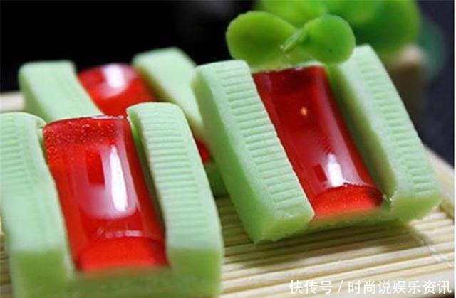 西瓜泡泡糖|逐渐消失不见的街头点心,吃过2个还算年轻,全吃过的已为人父母