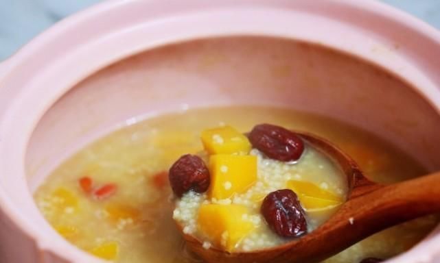 南瓜和它一起煮,每天一碗,暖胃养胃,气色足了,肠道通畅了