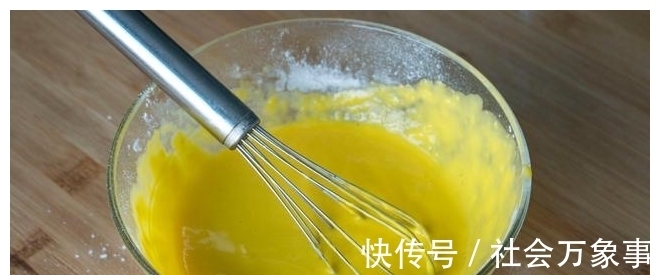 蛋黄|烘焙界的一股清流，比面包好吃，比蛋糕简单，一口平底锅也能做！