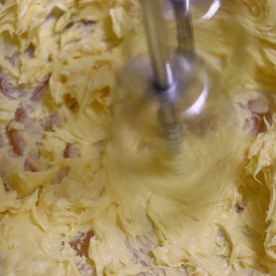 搅拌均匀|巧克力冰皮月饼