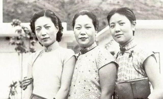 杜月笙|杜月笙追求女人不靠武力，用一小事吃透母女三人，好手段