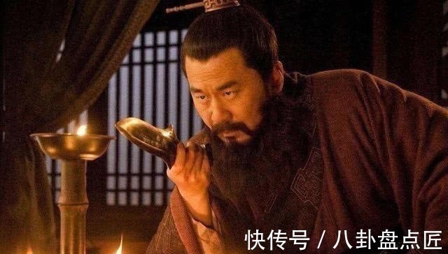 大器！一个人身上有这三个“迹象”，早晚可以成大器