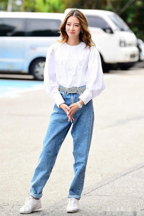 腕表|经典白衬衫搭配腕表，彰显出精致与品位，高级感十足