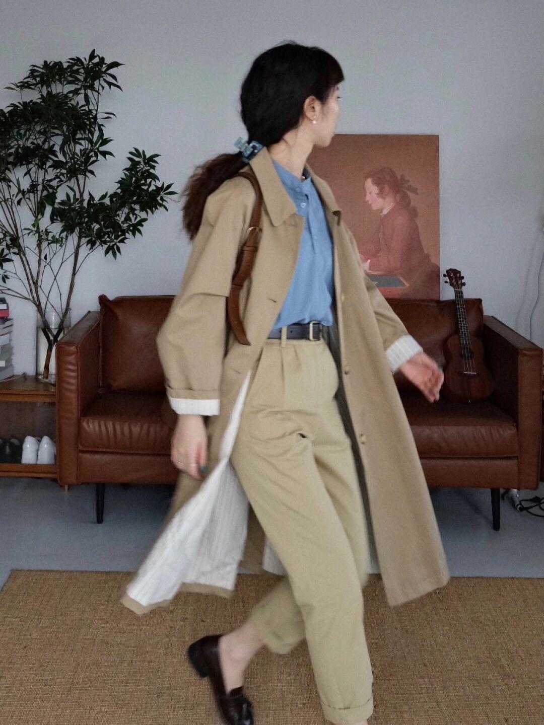 搭配 秋天,“风衣”这样穿才叫高级,搭配小黑裤洒脱利落,简约大气