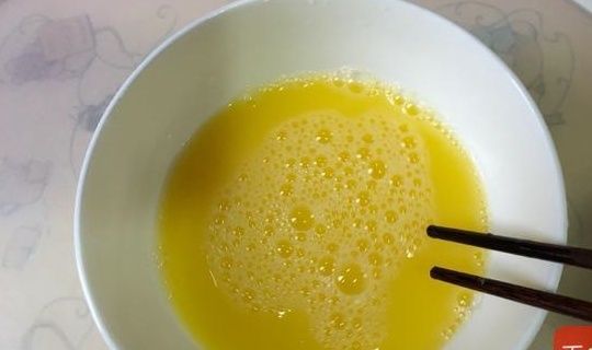 绿豆|小暑过后该吃它了!维C含量是绿豆的3倍,10秒做出一盘减脂菜