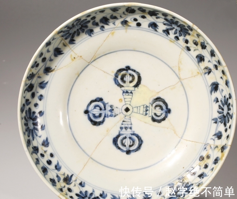 真品|崔凯:细看,不错的元青花标本!