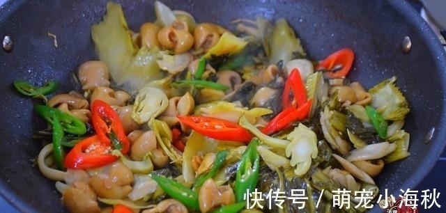 猪大肠10人9人炒不脆,只需简单1招,做出来的大肠脆爽不韧,解馋