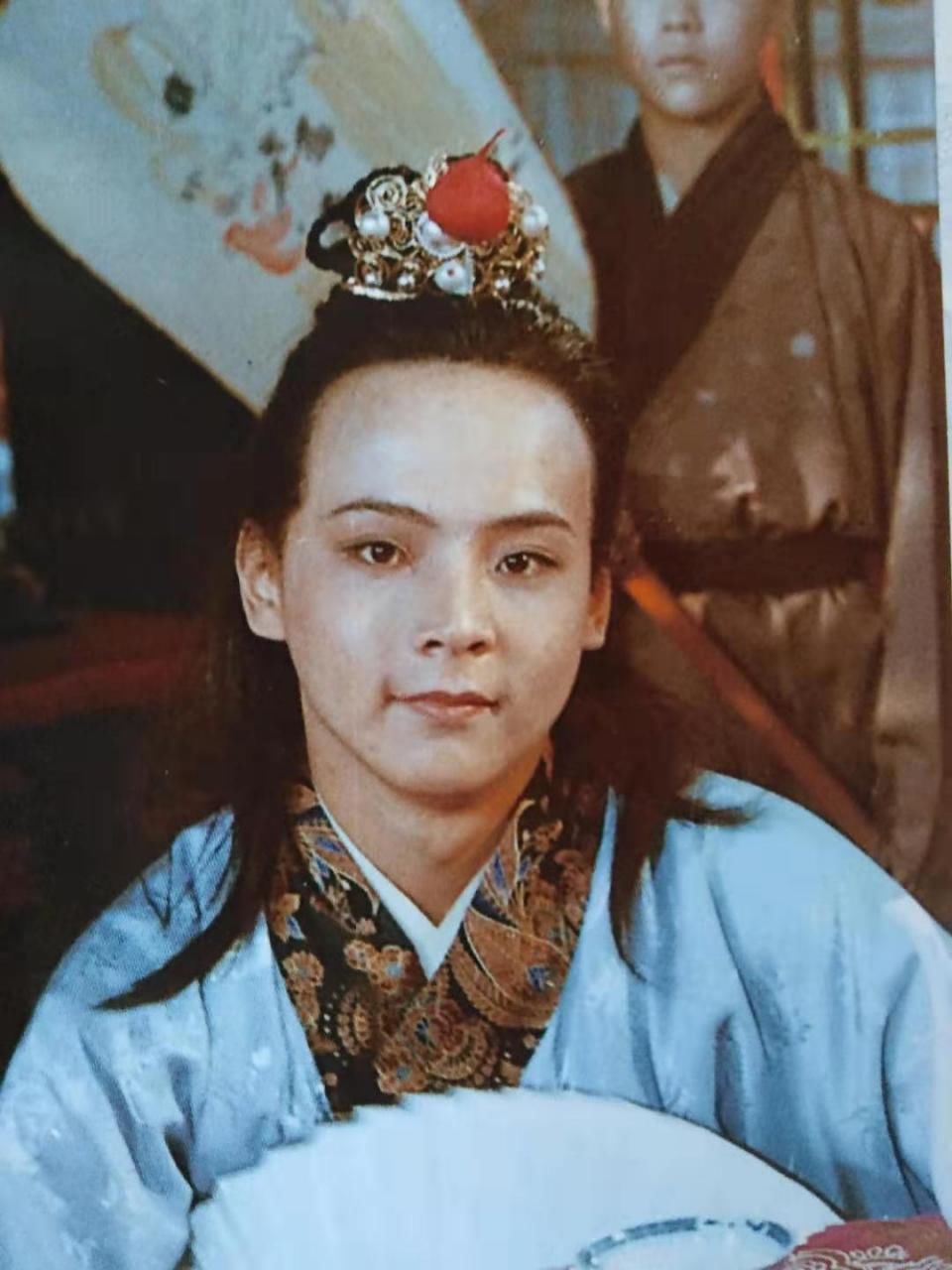 人法|忠顺王府逃走一个戏子,贾政为何害怕受牵连?曹雪芹:逃人法可怕