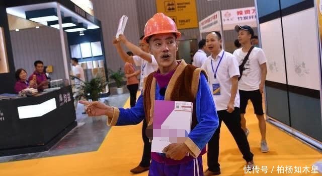 二次元|还记得当年长得像光头强爆红的大叔吗过了几年，生活被打回原状