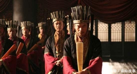 毫无|毫无人性的帝王,猛兽吃人,他说:慌啥?它们吃饱了就不会吃人了