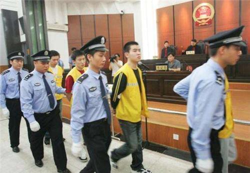 熊猫安全公司|12年前,那个让百万电脑中“熊猫烧香”病毒的李俊,如今怎样了