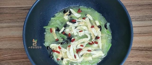 萝卜汤|炖萝卜汤,最忌直接加水,多加一步,萝卜不辣汤汁更香浓,真好喝