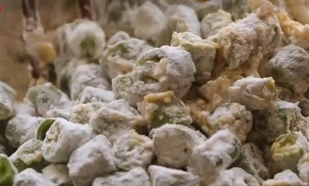 辣椒炒鸡蛋新做法,不用炒不用腌,上桌就被抢光光