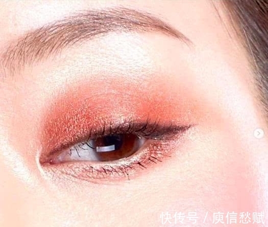 彩妆 泰国最热门八个彩妆品牌俗又大碗,服帖不脱妆专供30度湿黏天气