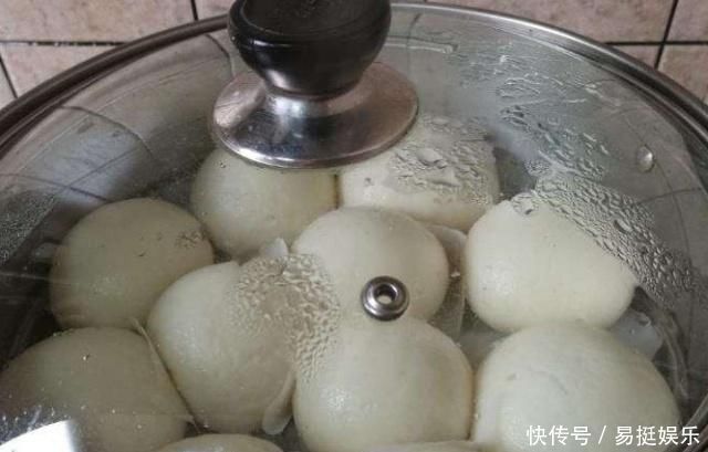 啤酒|蒸馒头别再用蜂蜜和酵母了, 用它发面, 8分钟快速发满盆
