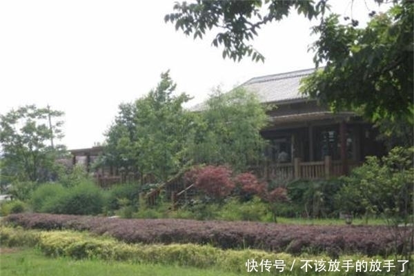 如今|四百年前中国汉奸在亚洲建立国家, 如今富得流油, 只承认中国