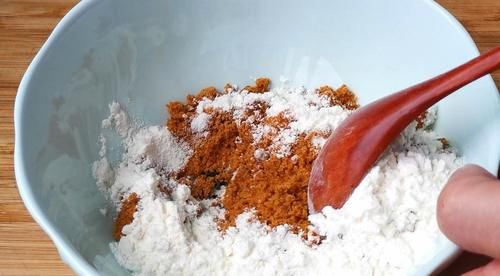 清明粿翠绿不变色，只留艾香不要苦涩很多人不知道，教你这样做