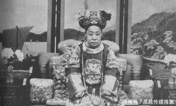 格格|镜头下:晚清皇后妃子和格格们真容,还真的是苦了光绪皇帝了