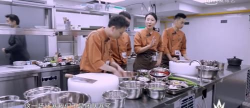 金靖|周间综艺看点｜《邻家诗话3》《念念青春》收官，《黑怕女孩》决赛前加更
