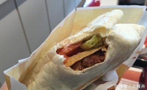 小吃摊|因不赚钱被肯德基下架,如今却在小吃摊“走红”,买的人排成长队