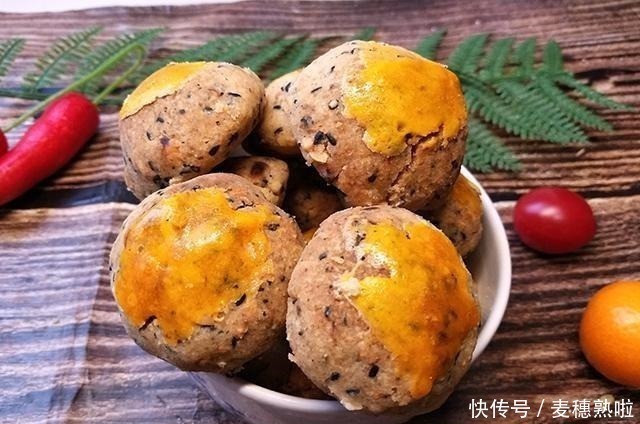 别冷落了你家的烤箱,试试这个小糕点,香酥掉渣,很适合新手做