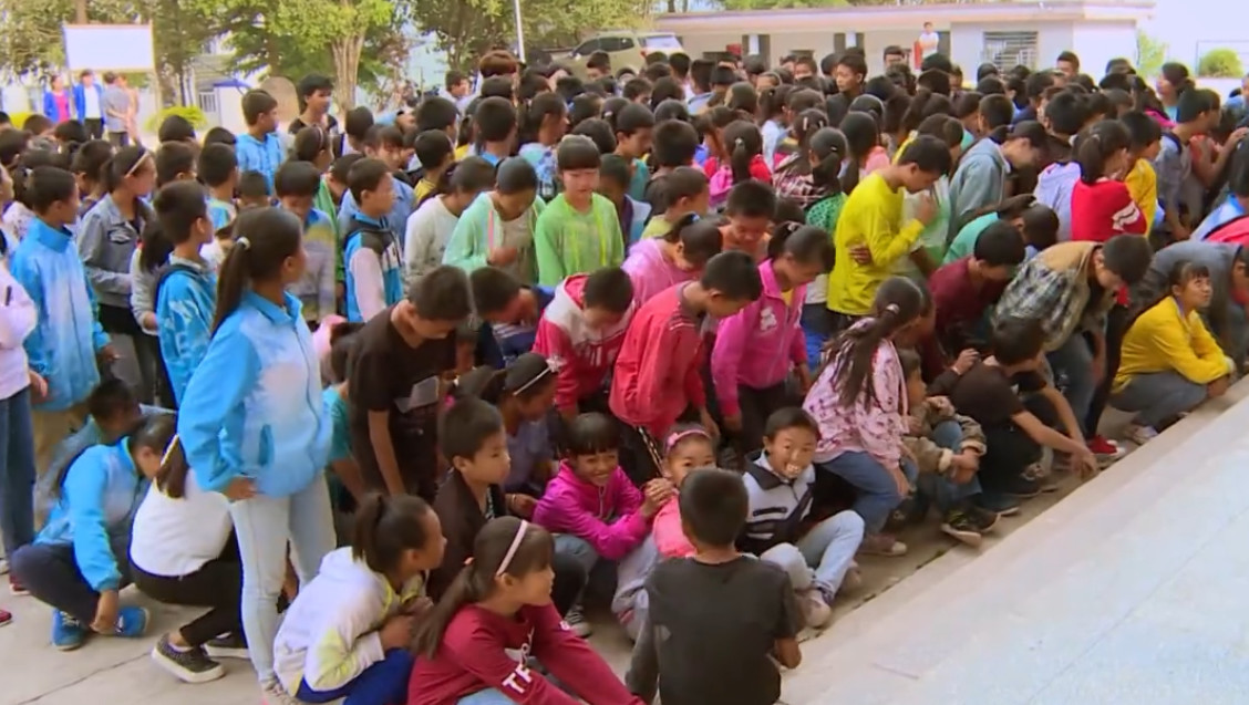 行为|《变形计》富家女看不起农村孩子，直言他们行为“太脏”，没想到