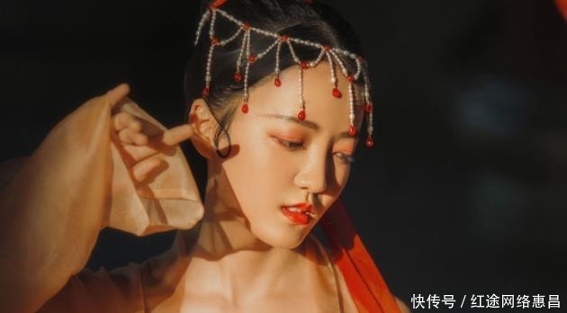 老祖宗为啥说:男怕三点头,女怕阔步走?说出来,还真有道理