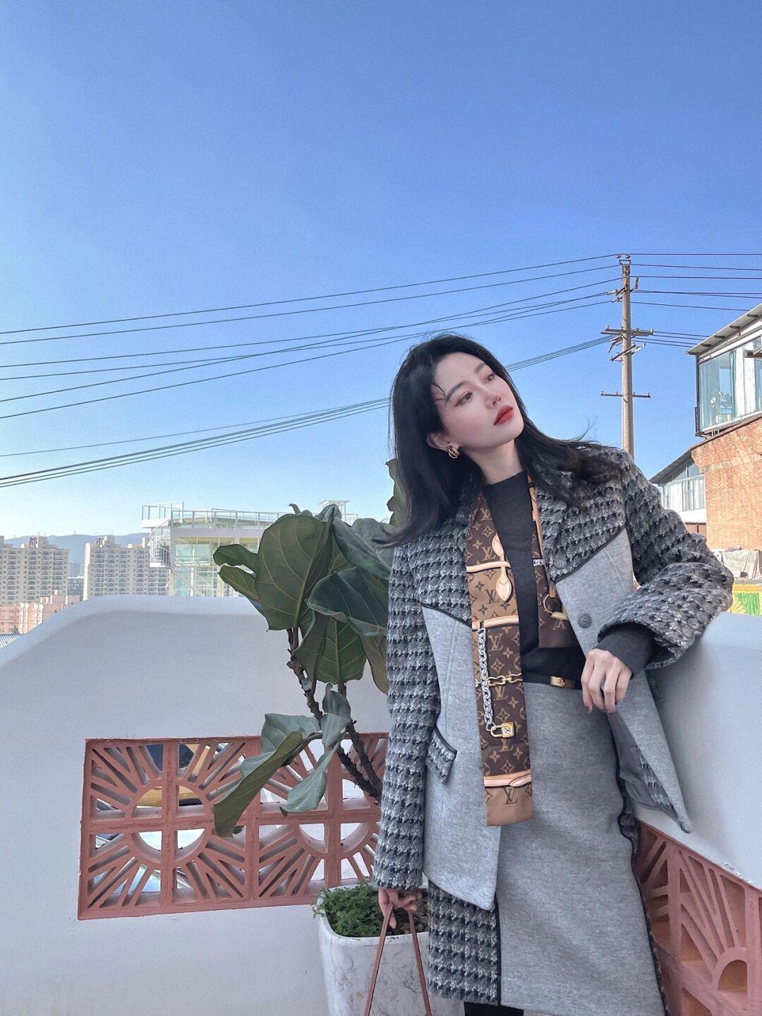 黑白配 冬季不容错过的“毛呢外套”搭配,思路总结好了,看这篇就够