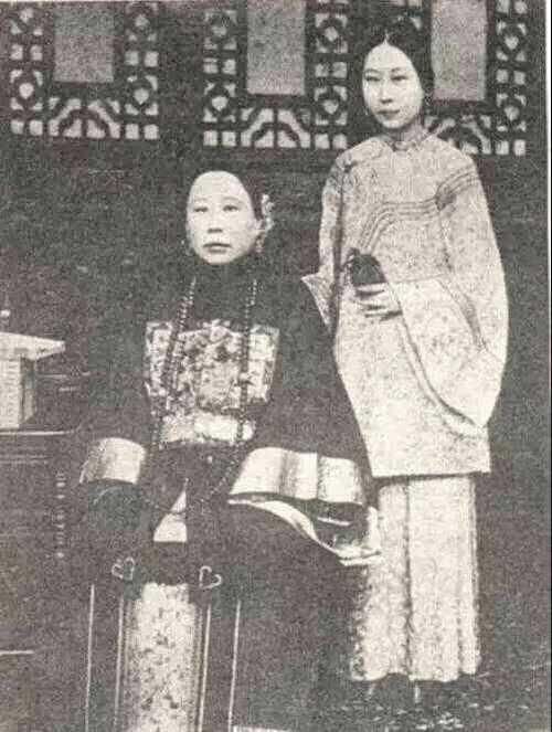 举世闻名|因妹妹太丑无人愿娶，哥哥说我愿娶妹妹此后一子举世闻名