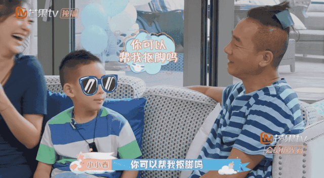 孩子|妈妈被3岁儿子锁喉：教育要从小抓，规矩要从小立