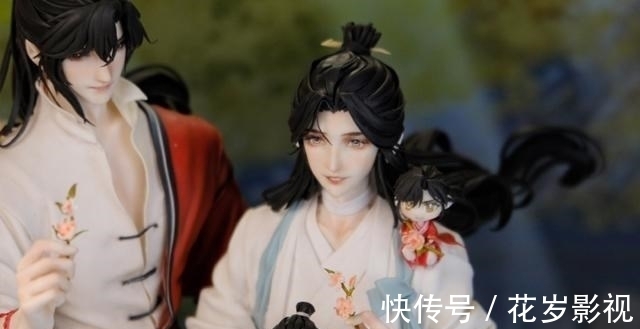 花花|《天官赐福》花怜超轻粘土,是灰灰画的贺图,可以当官方手办了!