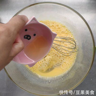 营养物质|#蛋趣体验#咸味海苔肉松戚风