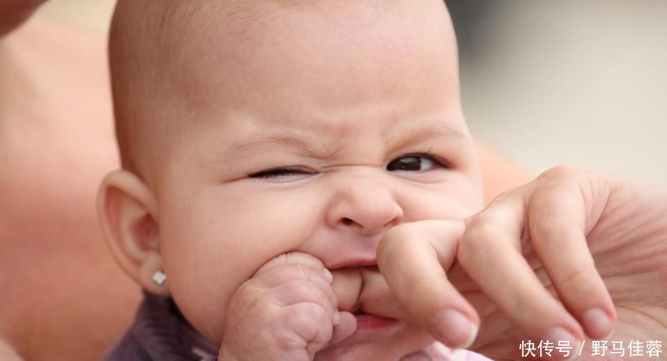 维生素d|婴幼儿什么时候长牙?这5个“信号”告诉妈妈:我长牙了